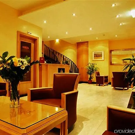 Visionapartments Place De Cornavin - Contactless Check-in Hotel